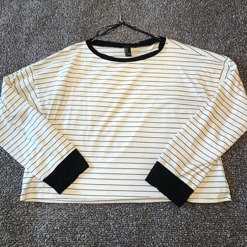 Black and White Striped Crop Block Long Sleeve
